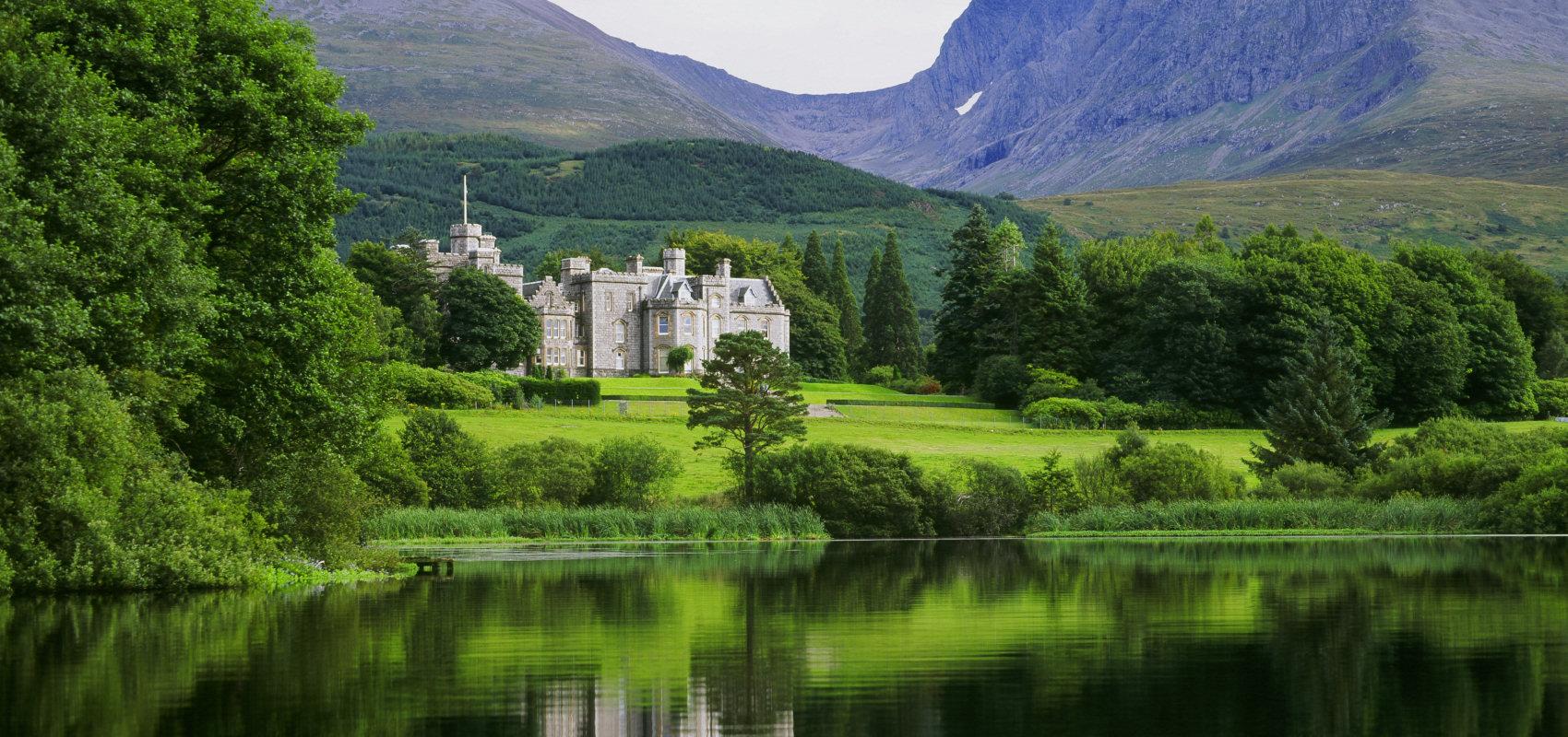 Inverlochycastle